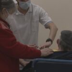 Anticipo data vaccino per ultra 80enni già prenotati