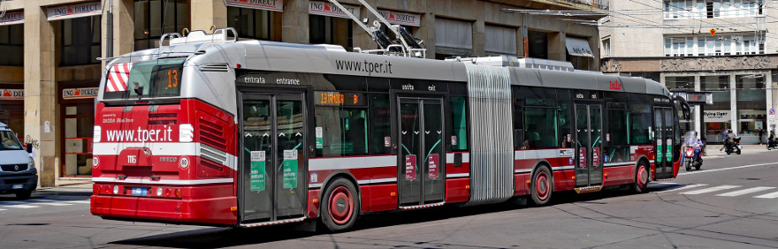 Autobus: in Emilia-Romagna si potrà pagare a bordo con bancomat o carta di credito