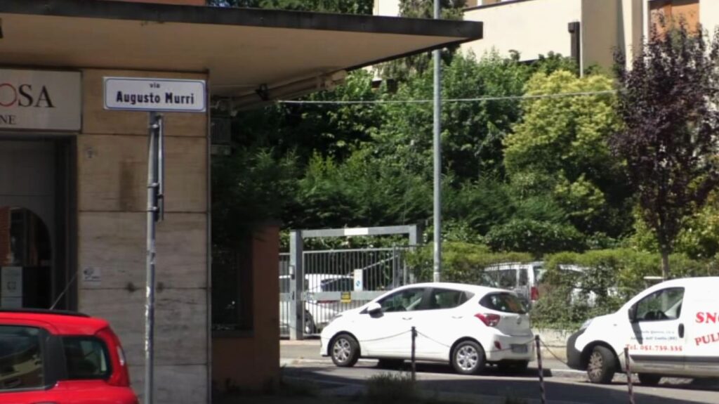 Blitz in via Murri, insospettabile ha in casa 3 kg di droga