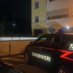 Omicidio a Casalecchio, figlio avvelena i genitori e uccide il patrigno