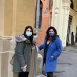 Una rosa nel luogo della violenza. La Lega chiede più sicurezza