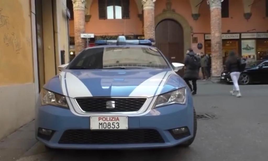 Festa in via Marsala, arriva la Polizia