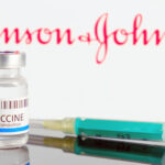 Vaccino Johnson & Johnson: dopo la sospensione in USA, riunione al ministero italiano