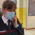 Tenta di adescare ragazzina in chat, ma lei lo smaschera