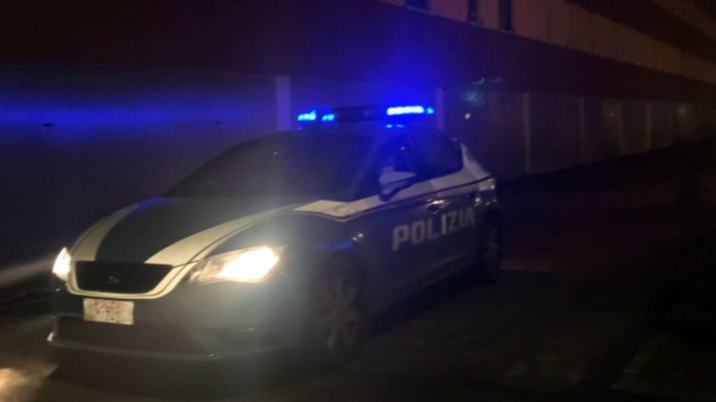 In due tentano furto in un garage, nei guai anche un minore