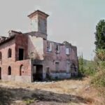 Pic-nic di Pasquetta nella chiesa delle ‘messe nere’, 12 multati