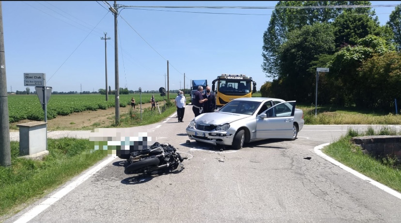 èTG –  Scontro auto moto a Budrio, morto un 56enne