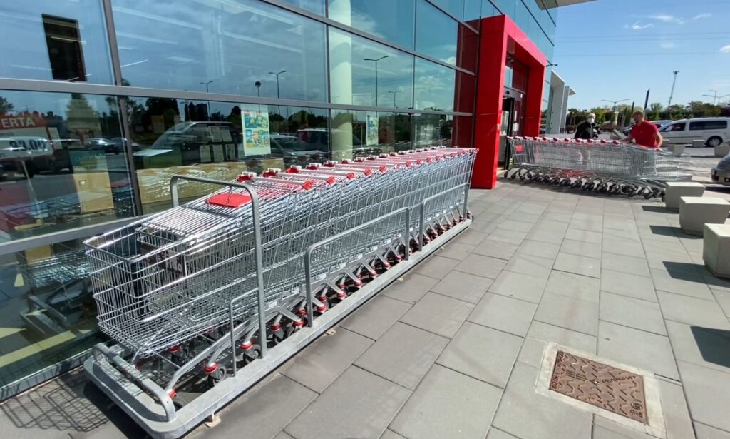 Rapina all’Interspar di via dell’Industria, due in manette