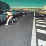 Scontro fra moto e auto in tangenziale, grave 54enne