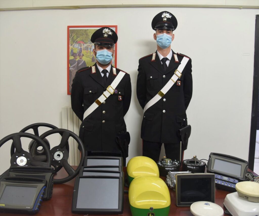 Hanno in casa apparecchi rubati per 80mila euro