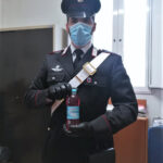 Minaccia di darsi fuoco per avere un’altra casa popolare