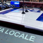 A bordo di un furgone rubato con targa contraffatta: denunciato