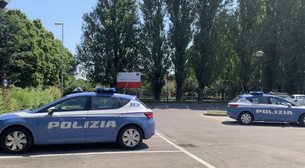 Trovato privo di sensi al centro sportivo Bonori, era stato accoltellato due giorni fa