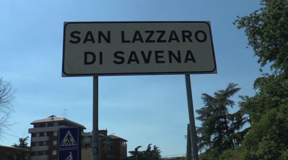 Investe con la macchina il ‘rivale’ in amore