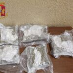 Più di un chilo di ‘erba’ nel sottosella dello scooter: arrestato