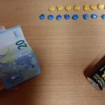 Vede Ps e scappa in monopattino: arrestato pusher 21enne