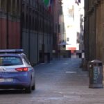 Ferito a colpi di rasoio in zona universitaria