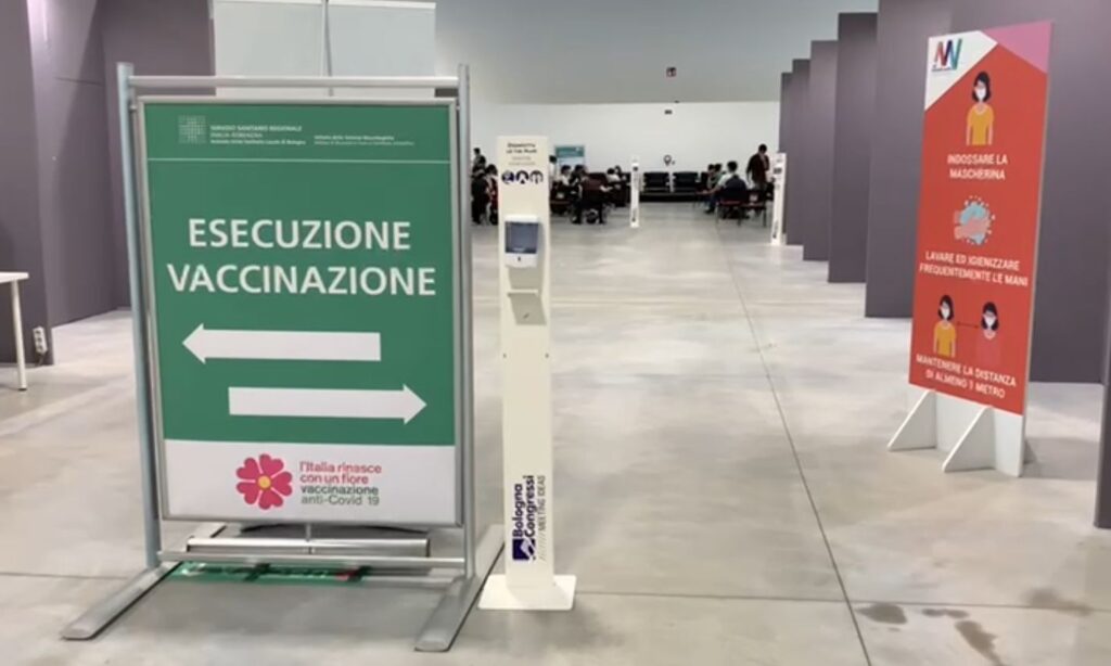 A Bologna, al via il vaccino anche per chi ha avuto il Covid