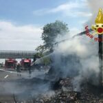 Camion a fuoco in A1, lunghe code fra Modena e Bologna