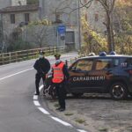 ‘Siamo senza benzina’ e tentano truffa: tre denunciati