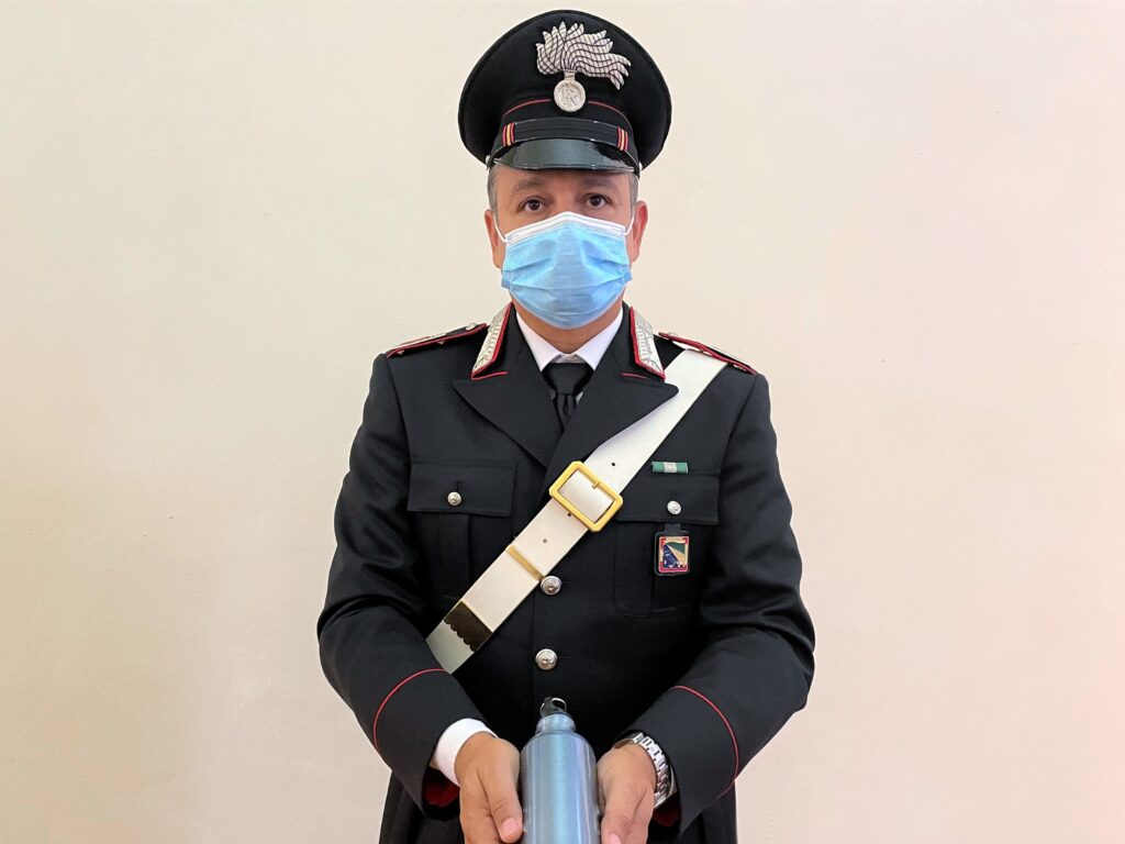 Vino rosso nella borraccia, ciclista ubriaco denunciato