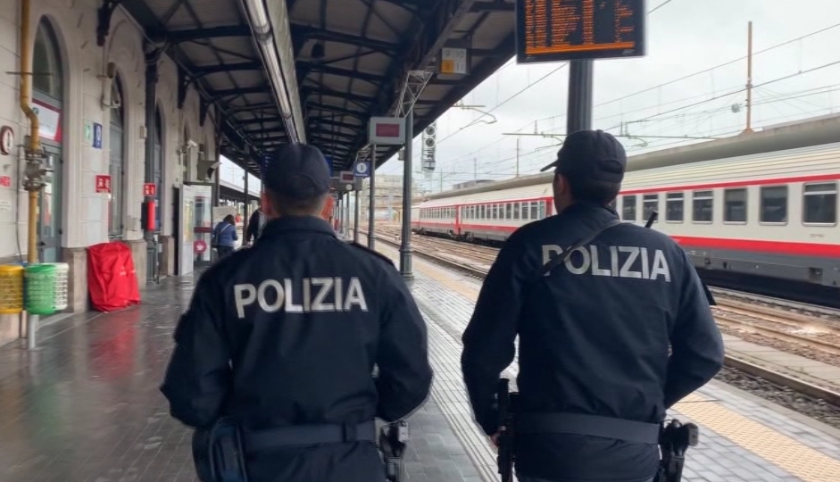 Rapina a Bologna: 24enne derubata dalla sorella