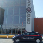 Ruba bottiglie di Sassicaia al supermercato, arrestata dai carabinieri