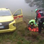 Infortunio al ginocchio, fungaiolo soccorso in Appennino