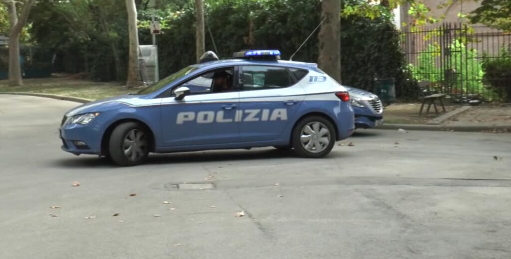 Atti osceni al parco della Montagnola, 72enne denunciato