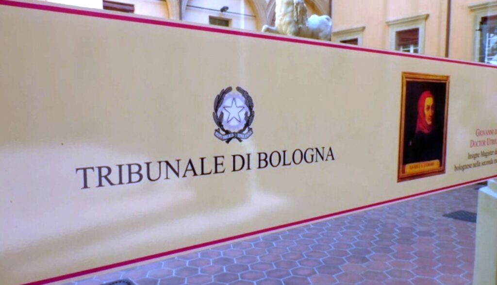 Abusò della figlia della convivente, condannato a 3 anni