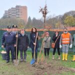 I carabinieri forestali donano alberi alle scuole di Bologna