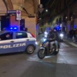 Presi a pugni e spintoni senza motivo in Piazza Aldrovandi