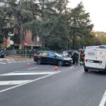 Incidente in viale Lincoln: militare soccorre automobilista