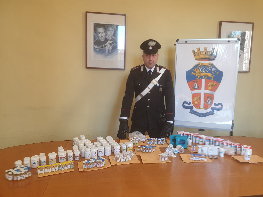 Titolare palestra trovato con farmaci anabolizzanti a Bologna