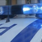 Rubano borsa ad anziana in bus, Pl arresta due donne