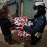 Polizia Locale solidale, raccolti quasi 1300 euro per acquistare regali da donare ai bambini di famiglie disagiate