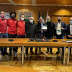 Premiata la squadra che lasciò il campo dopo offese razziste a due giocatori