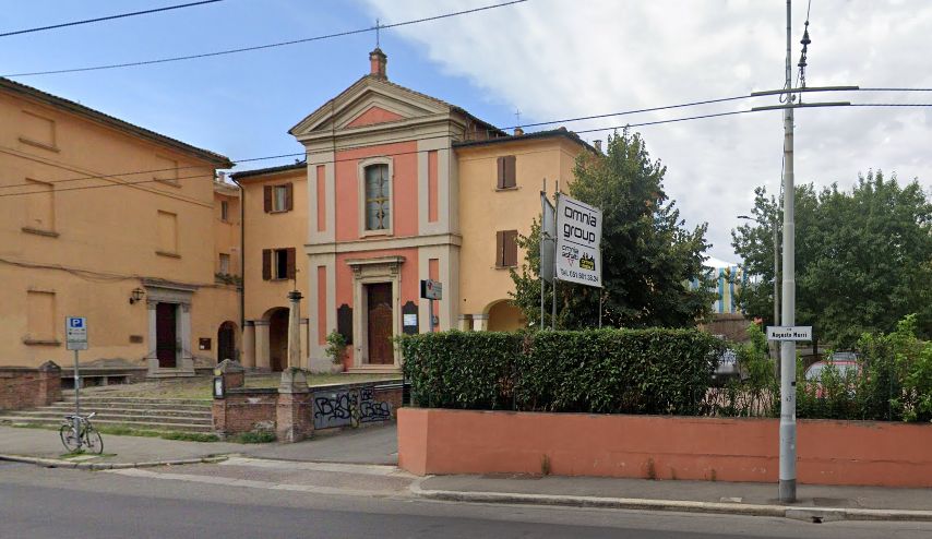 Senzatetto deruba in chiesa una parrocchiana che lo aveva aiutato