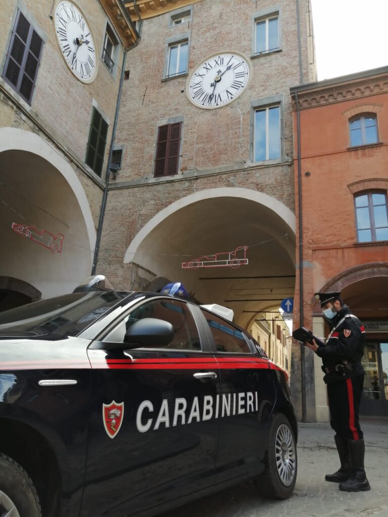 Positivo al Covid, viola la quarantena: denunciato