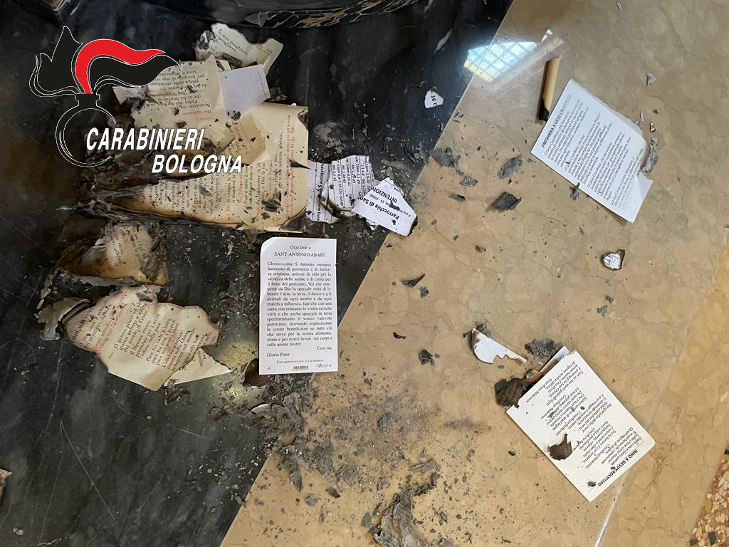 Atti vandalici in chiesa a Pieve di Cento: scoperti autori, due under 14