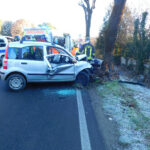 Schianto in via Montanara a Imola, morto 81enne