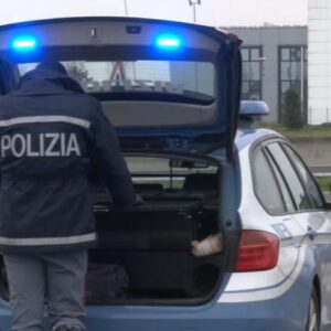 Scappano senza pagare rifornimento di diesel: denunciati
