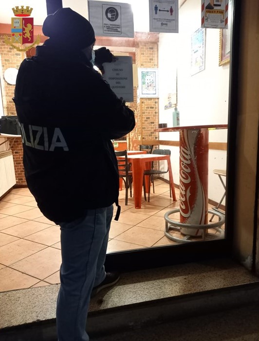 Pregiudicati e clienti senza Green pass, licenza sospesa