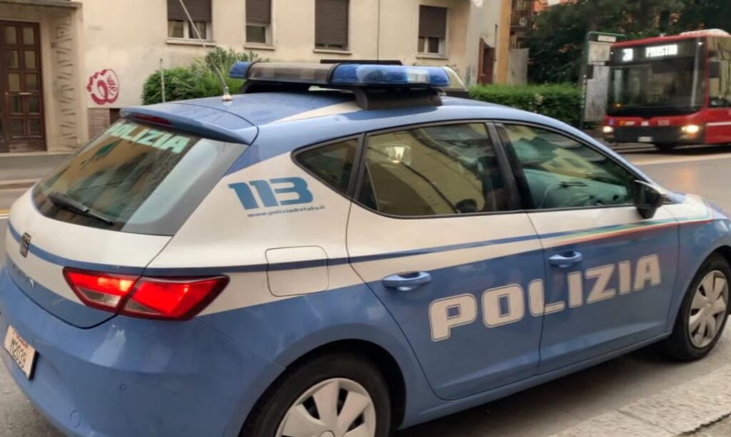Arrestato spacciatore con precedenti per atti osceni