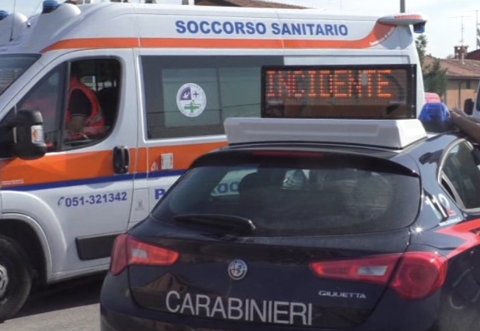 Frontale tra auto e camion a Sala Bolognese: morto 50enne
