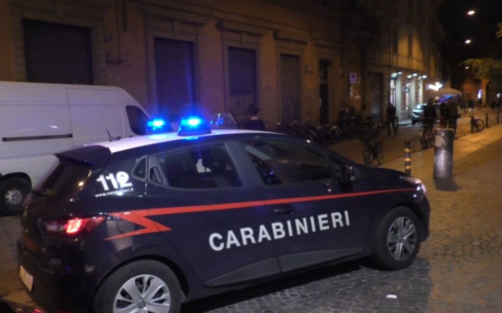 Rapina Iphone con la scusa di avere il telefono scarico