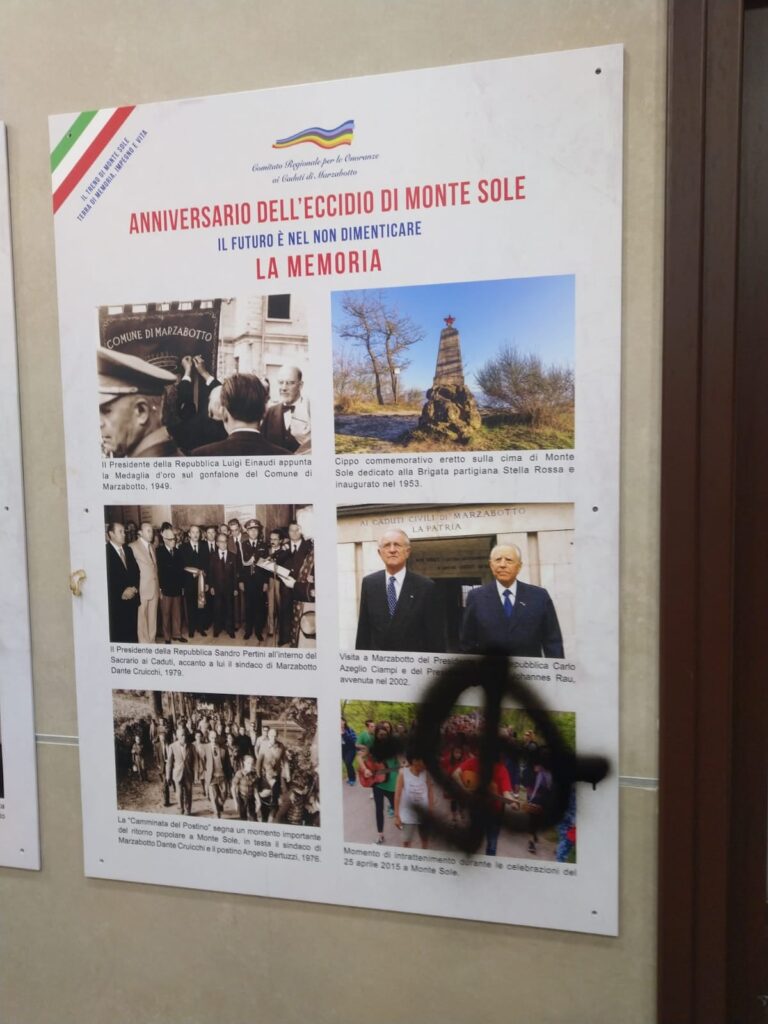 Vandalizzato a Casalecchio il pannello a ricordo della strage di Marzabotto