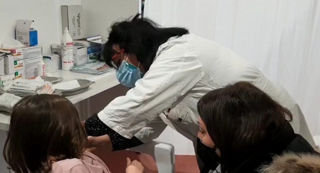 Vaccini, bimbi e scuola: alle 18 diretta con il sindaco Lepore