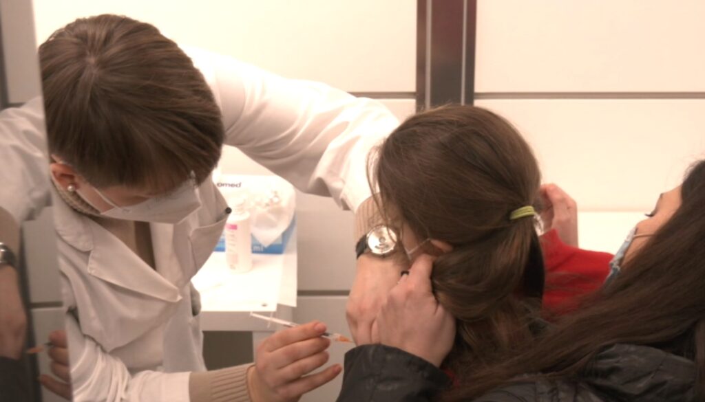 Vaccini: domenica open day per alunni da 5 a 19 anni