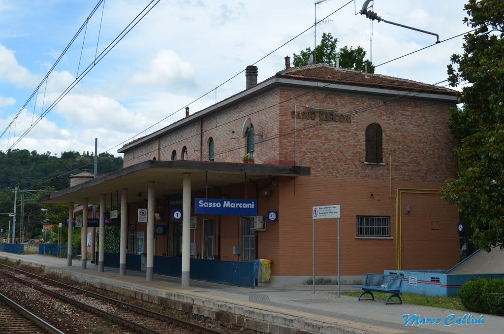Muore sotto un treno a Sasso Marconi